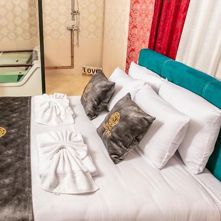 Hotel Sonoma Kosovo Polje エクステリア 写真