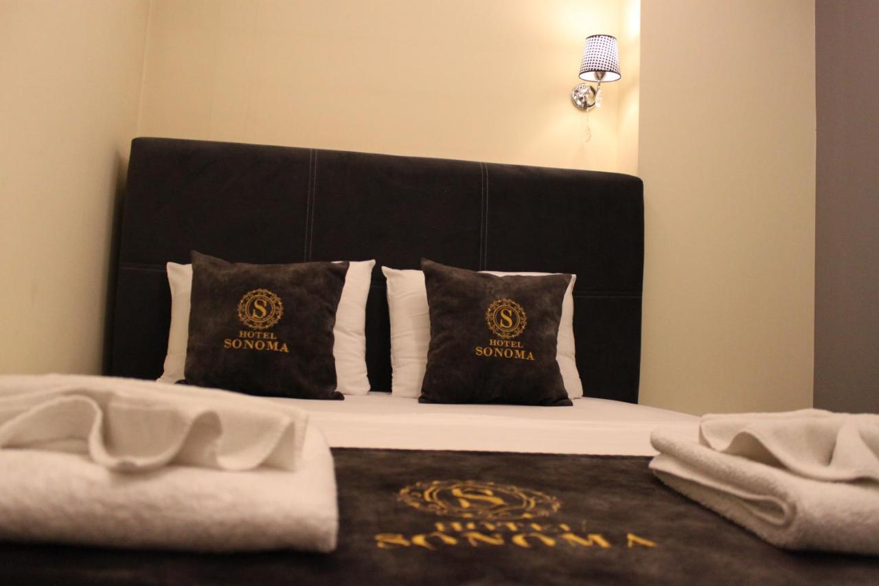 Hotel Sonoma Kosovo Polje エクステリア 写真