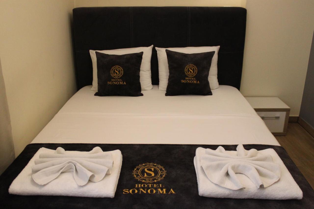 Hotel Sonoma Kosovo Polje エクステリア 写真